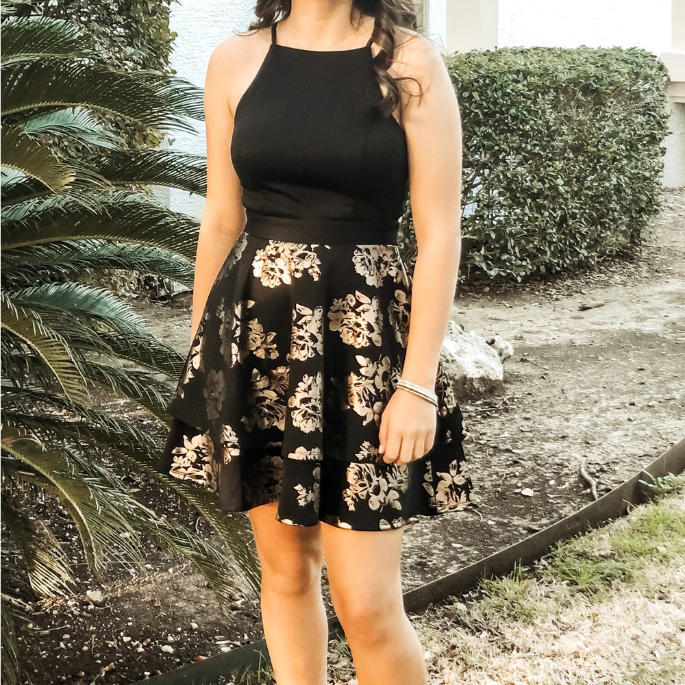 Mi Ami Black & Gold Formal Mini Dress Size XS